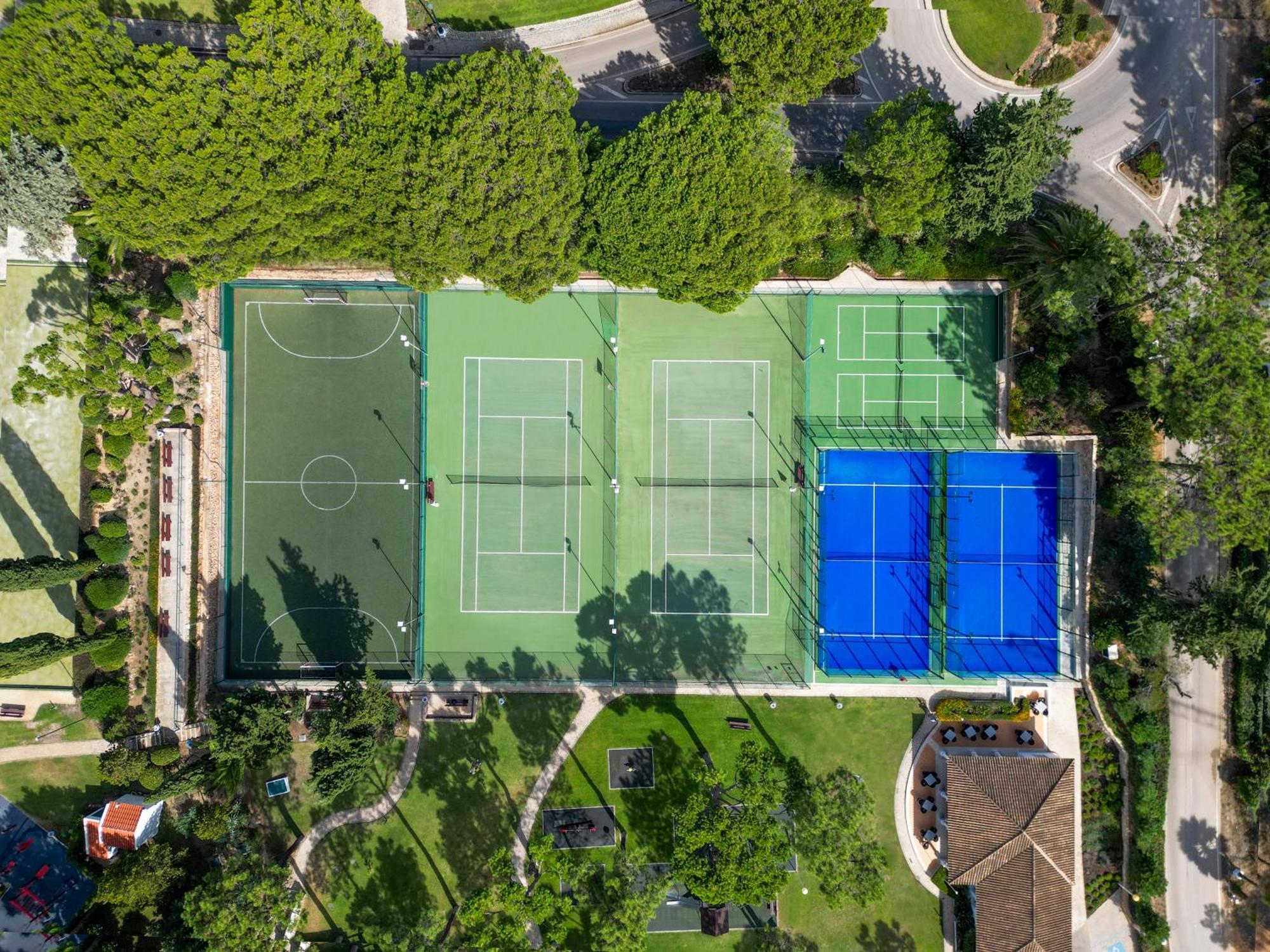 Four Seasons Country Club Hotel Кинта до Лаго Екстериор снимка