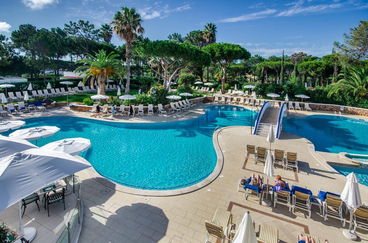 Four Seasons Country Club Hotel Кинта до Лаго Екстериор снимка