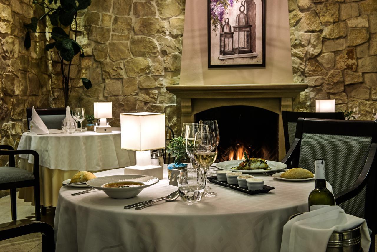 Four Seasons Country Club Hotel Кинта до Лаго Екстериор снимка