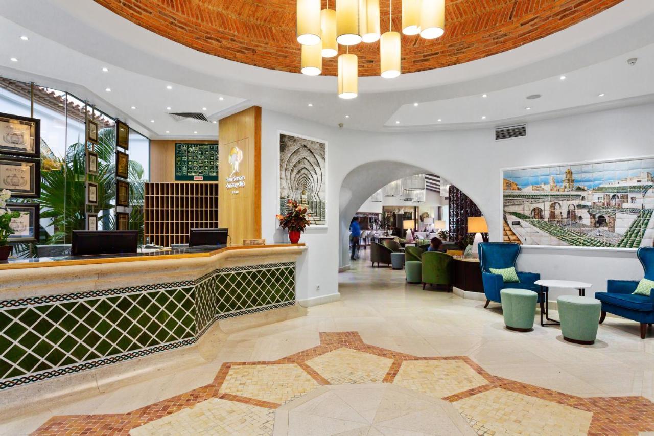 Four Seasons Country Club Hotel Кинта до Лаго Екстериор снимка